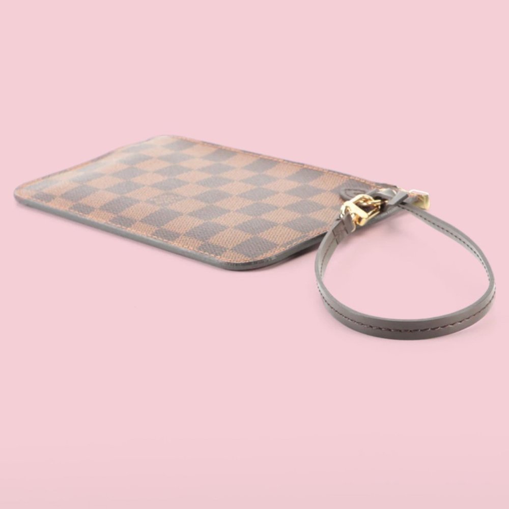 Louis Vuitton Damier Ebene Neverfull Pochette PM - Picture 4 of 8